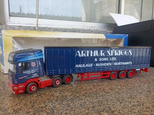 Miniaturas de caminhões - Foto 5