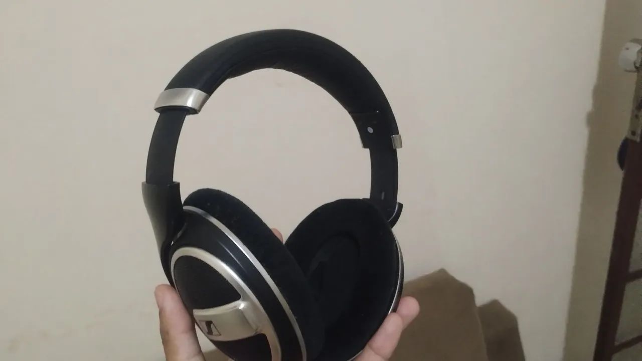 SENNHEISER HD 599