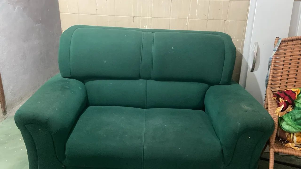 Sofá, poltrona e puff 