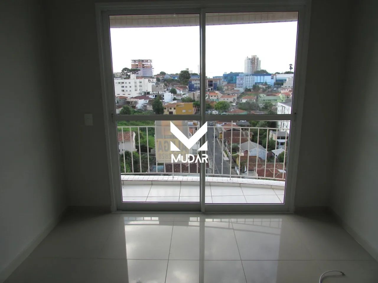 Apartamento com 2 Quartos e 2 vagas perto da UEPG Centro - Foto 5