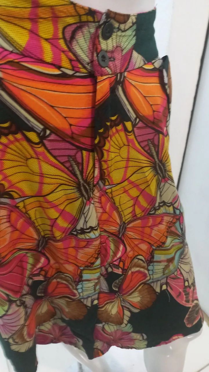 Saia  com borboleta   tamanho  M usada  - Foto 2