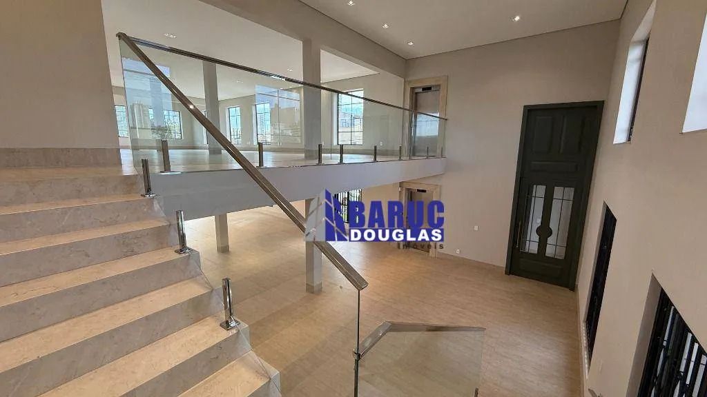 Aluga-se imóvel para área médica novo com 8 vagas, com 455m2 de terreno e 320 m² de área c