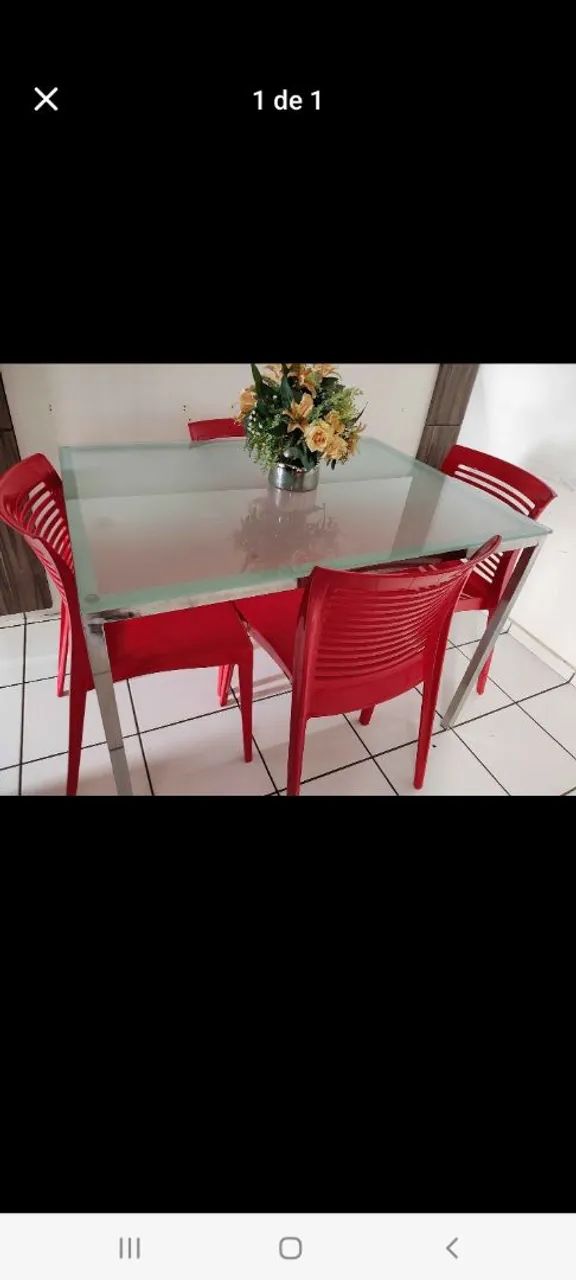 Mesa de vidro com 4 cadeiras da tramontina 