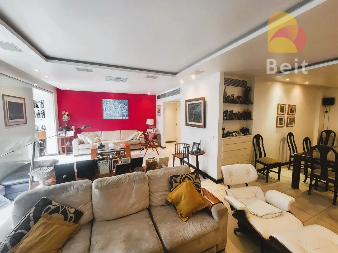 Apartamento para venda com 220 m² - 4 quartos e 3 vagas