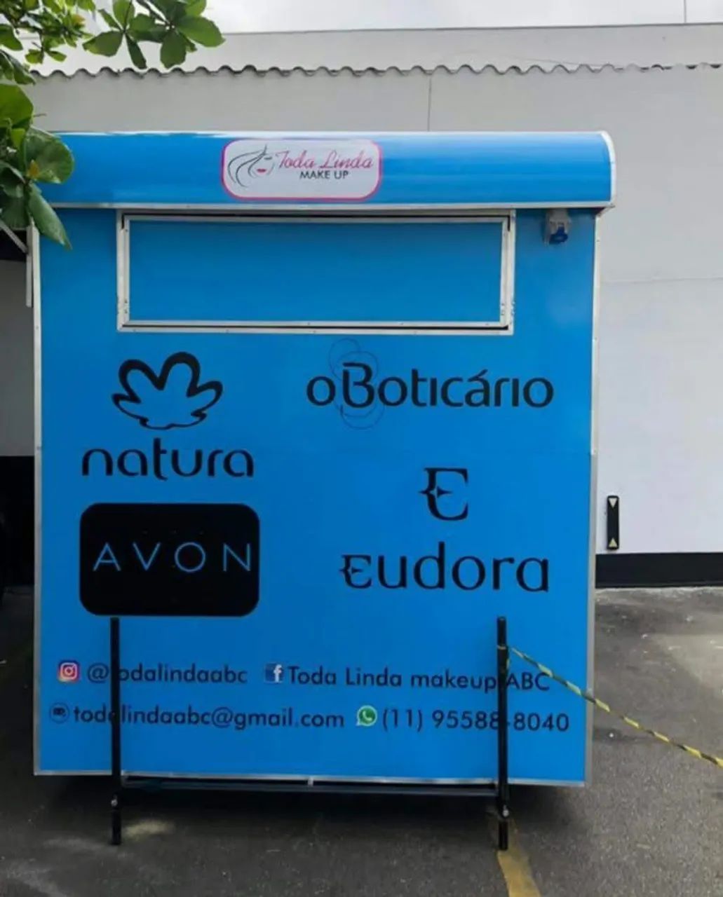 Trailer à venda. Ideal para loja de comércio, alimentação,beleza, cosméticos e muito mais! - Foto 2