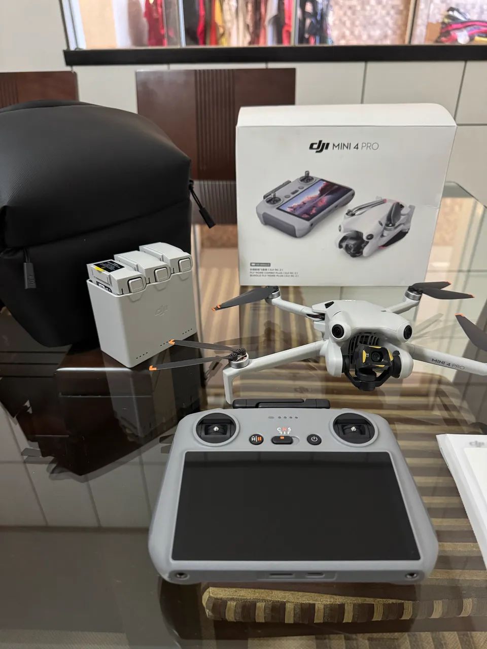 DRONE DJI MINI 4 PRO COMBO - IMPECÁVEL  - Foto 4
