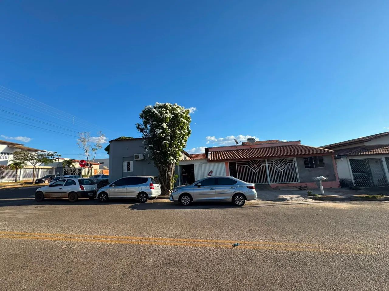 Casa de esquina avenida e casa na rua - Foto 4
