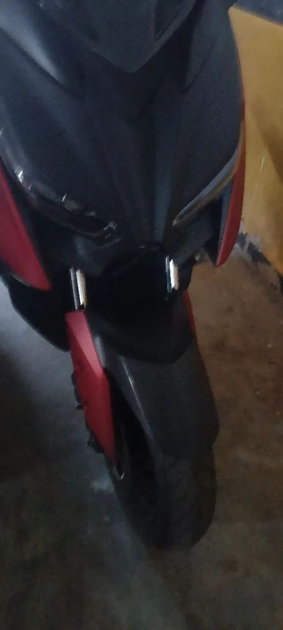 XMAX 250 - Foto 3