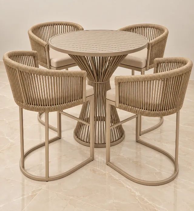 Mesa bistrô com banquetas em corda náutica 
