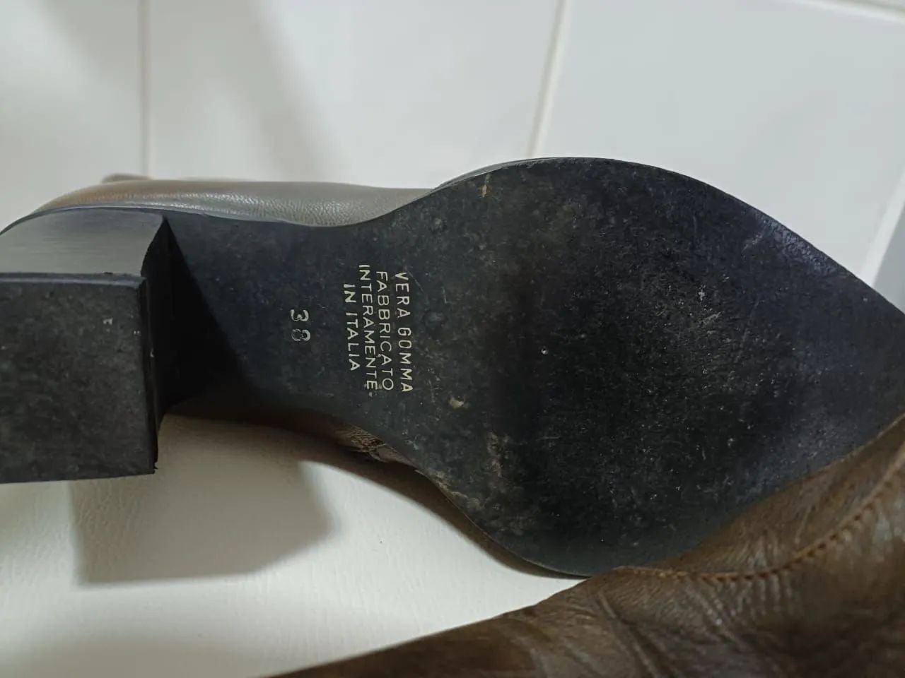 Bota em couro - Foto 2