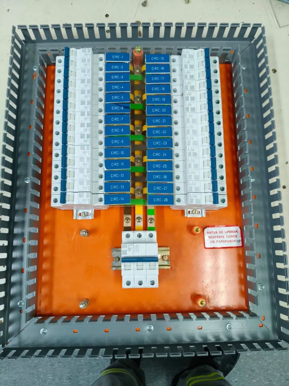 Montagem de quadros elétricos em geral - Foto 3