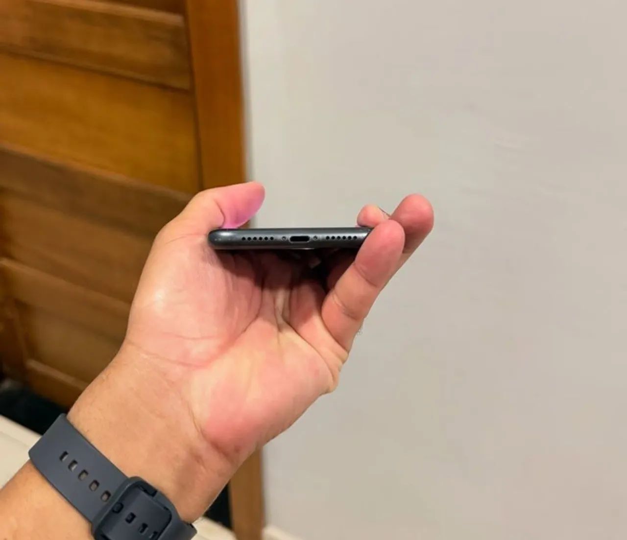 iPhone 11 preto 64GB Face id ok aceito troca! - Celulares e