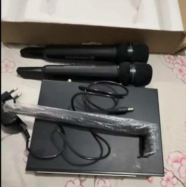 Microfone Sennheiser EW 135G4 Duplo Sem Fio De Mao
