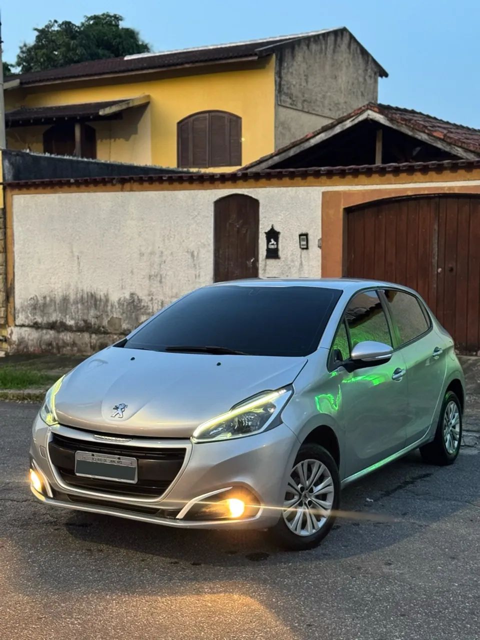 Peugeot 208 ACTIVE 1.2 12V FLEX 2017