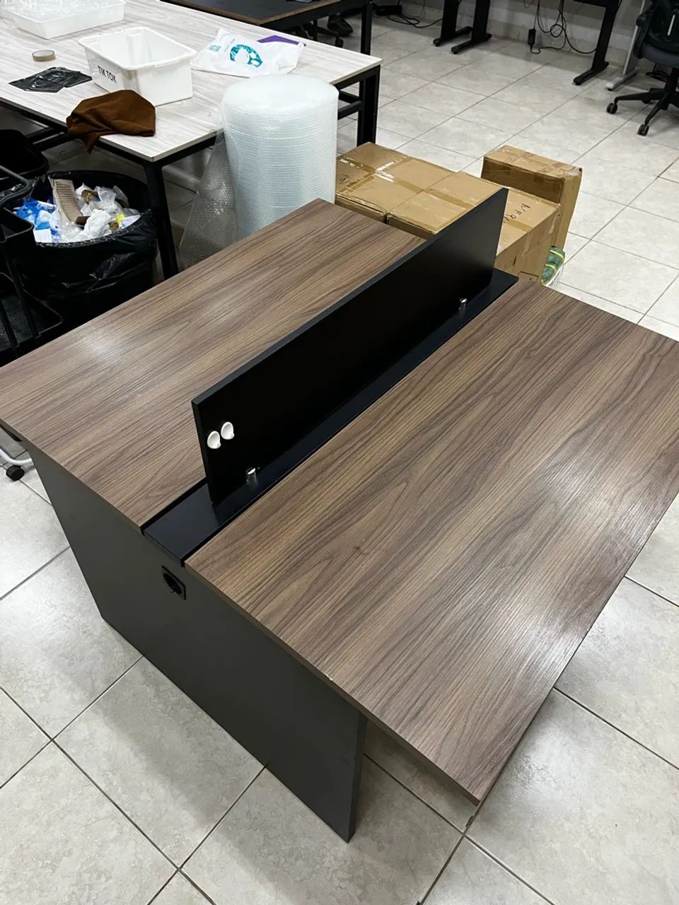Mesa de trabalho 1,20 x 1,33  - Foto 4