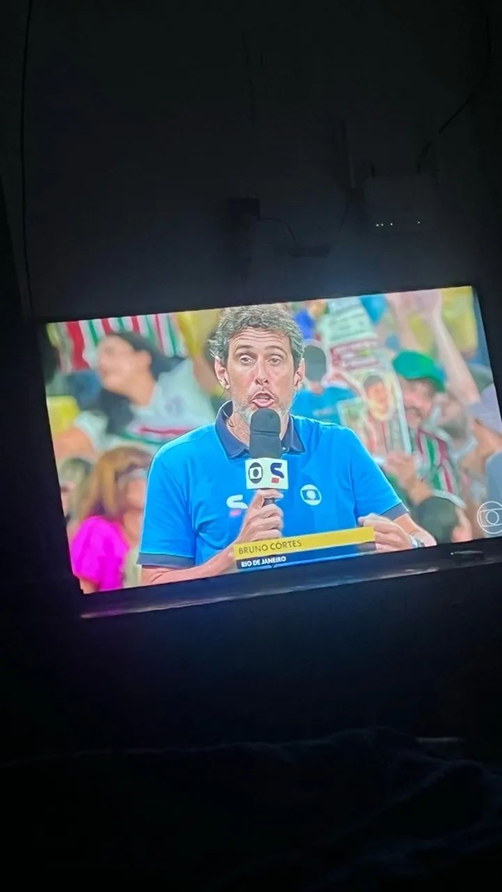 Vendo tv Philips 45