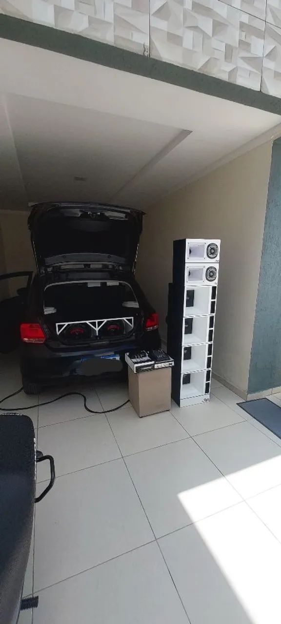 Vendo som automotivo muito bom e novo 