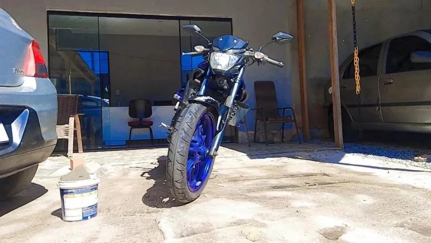 Yamaha MT-03  - Foto 3