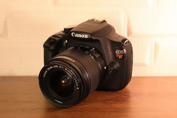 Kit Canon EOS Rebel T5 + Lente + Acessórios
