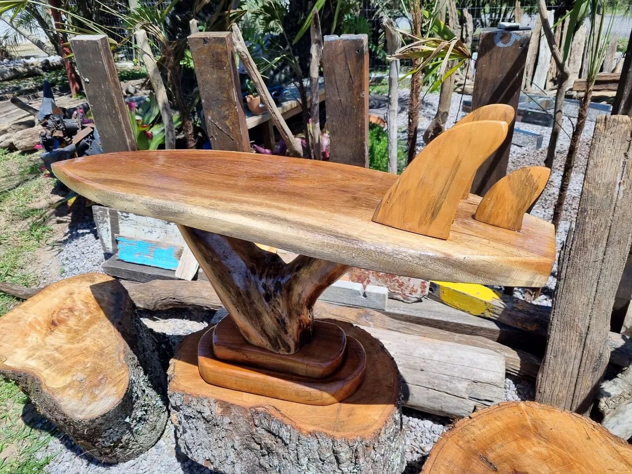 Mesa em madeira design prancha de surf  - Foto 5