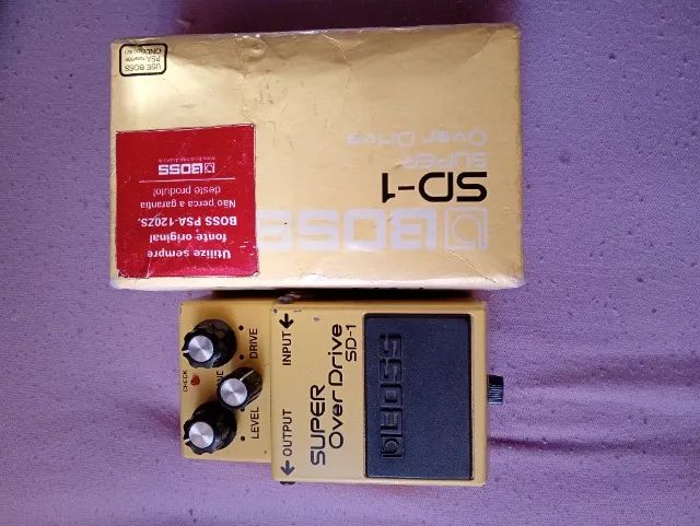 Pedal de Efeito BOSS-SD1 Super Over Drive - Hobbies e coleções