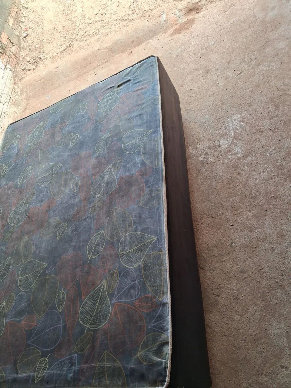 Vende-se cama box em perfeitas condições  - Foto 3