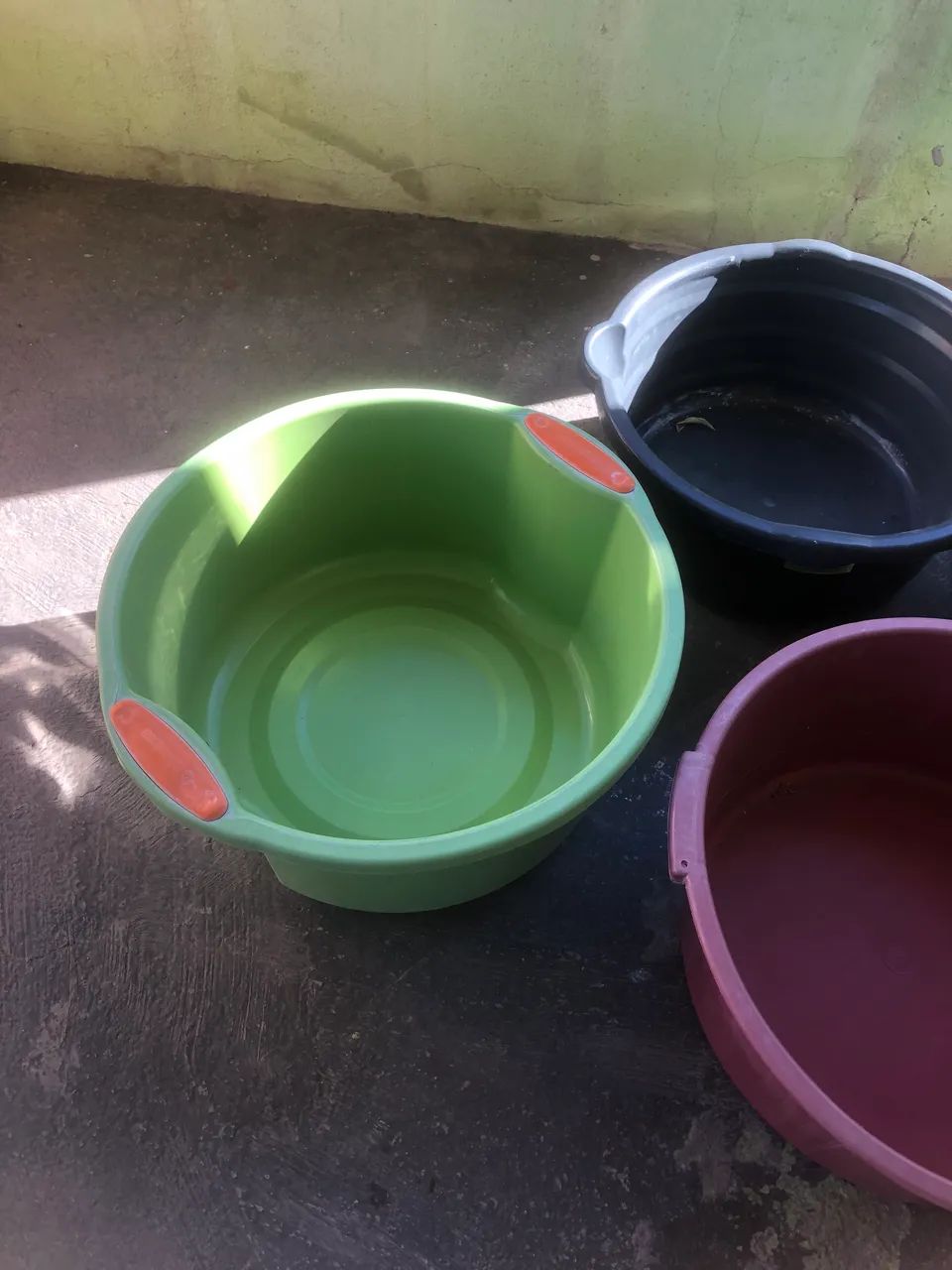 Vendo bacias de plastico