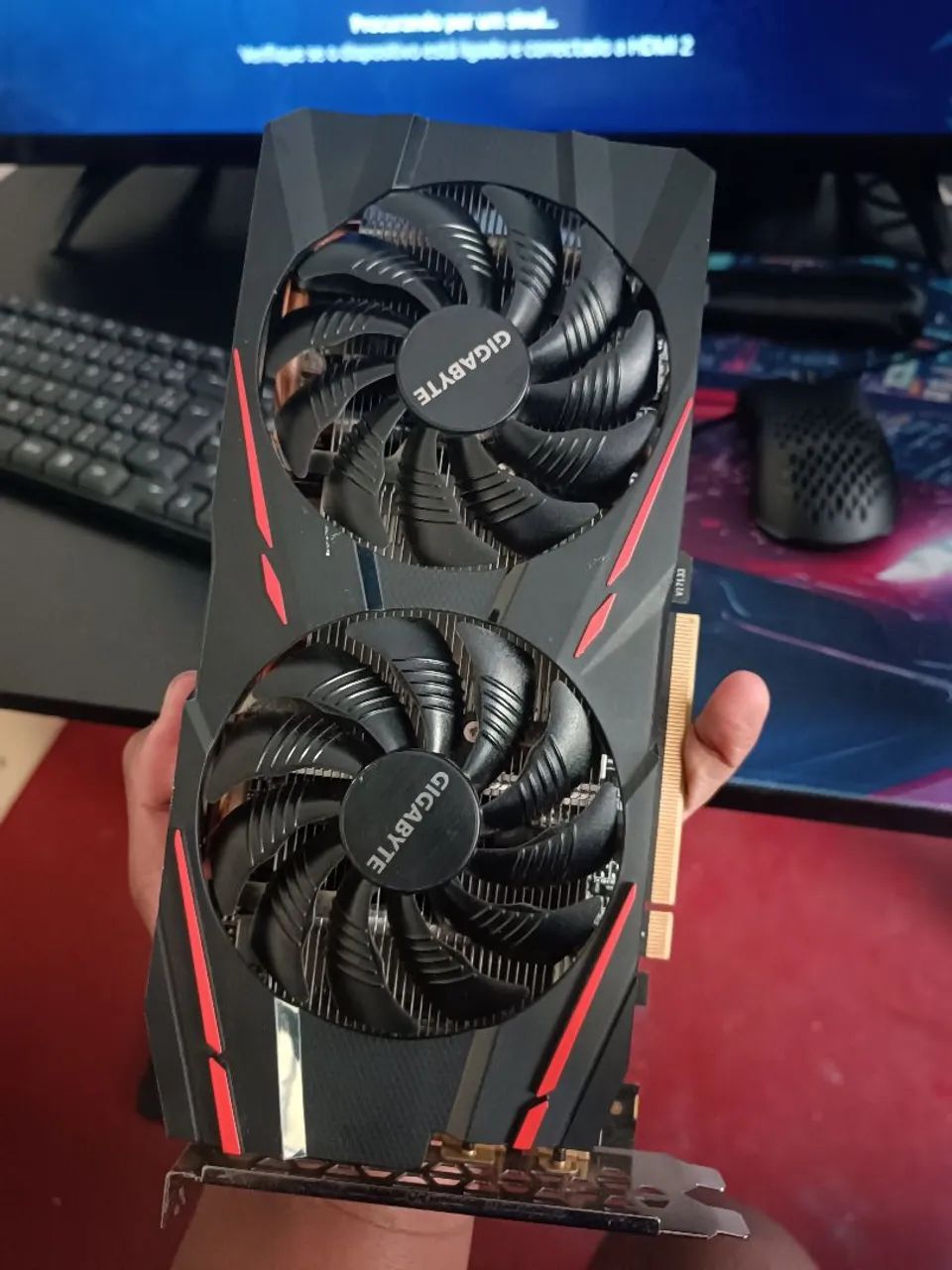 Placa de vídeo RX 590