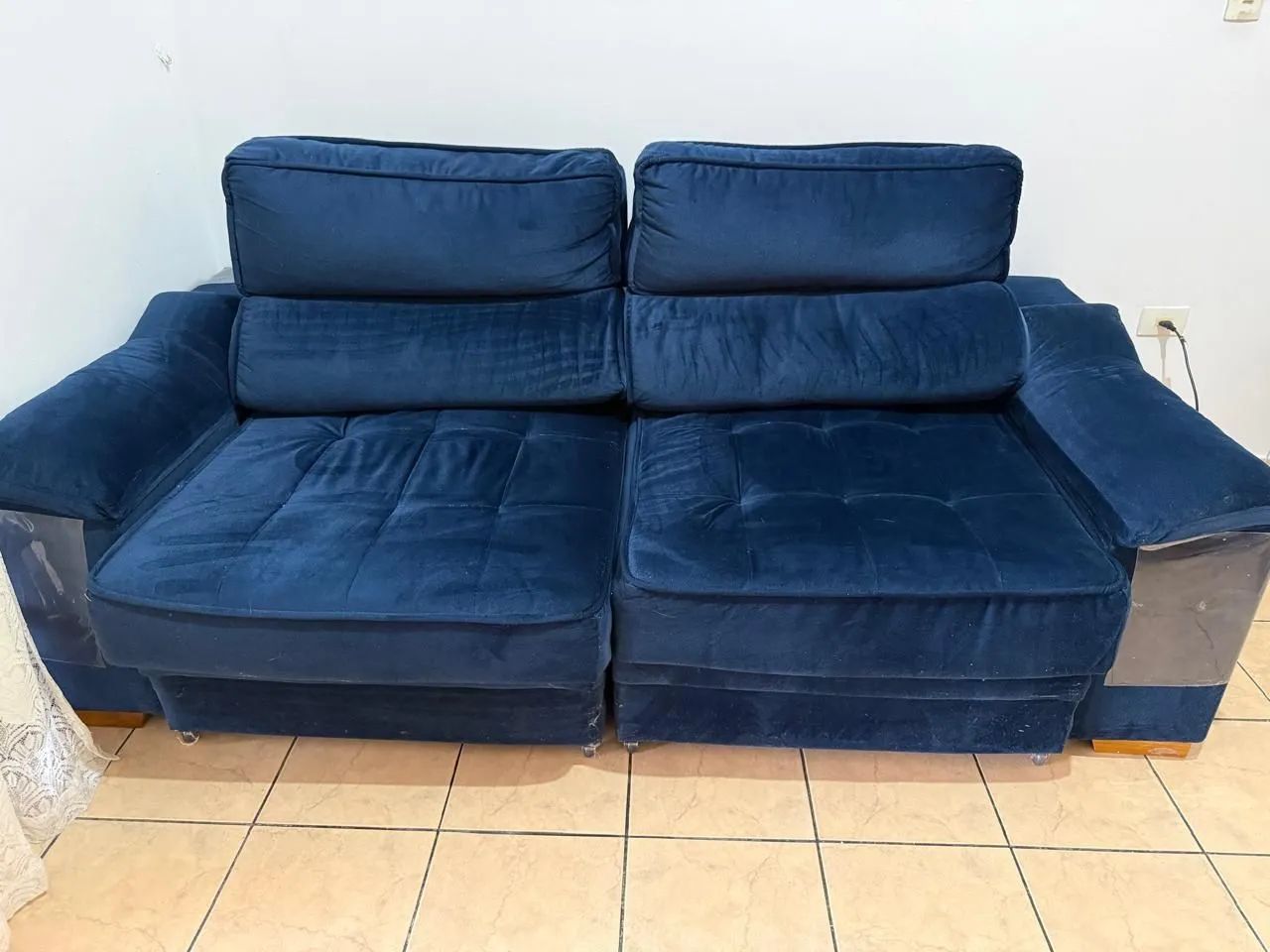 Sofá retrátil reclinalvel 