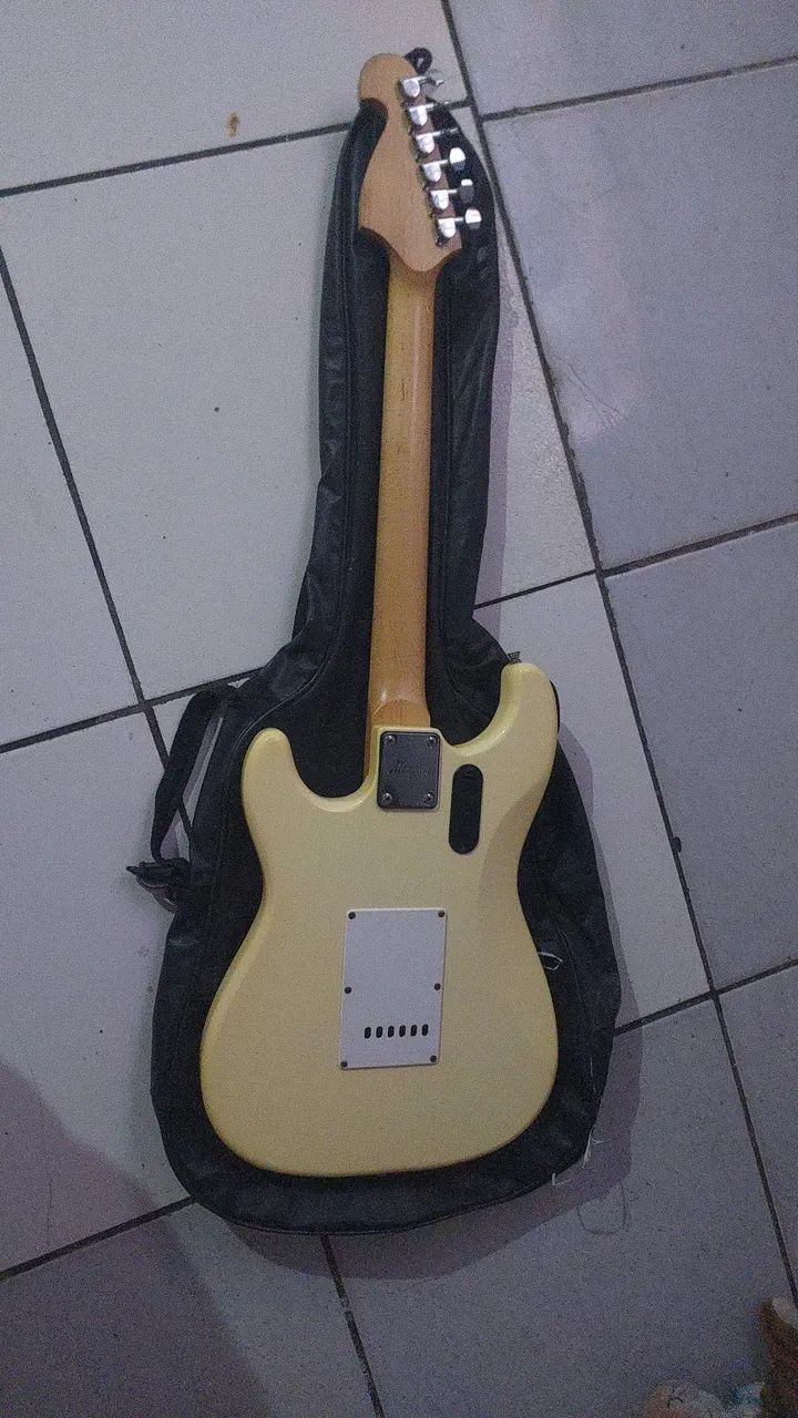 Guitarra mg32  - Foto 2