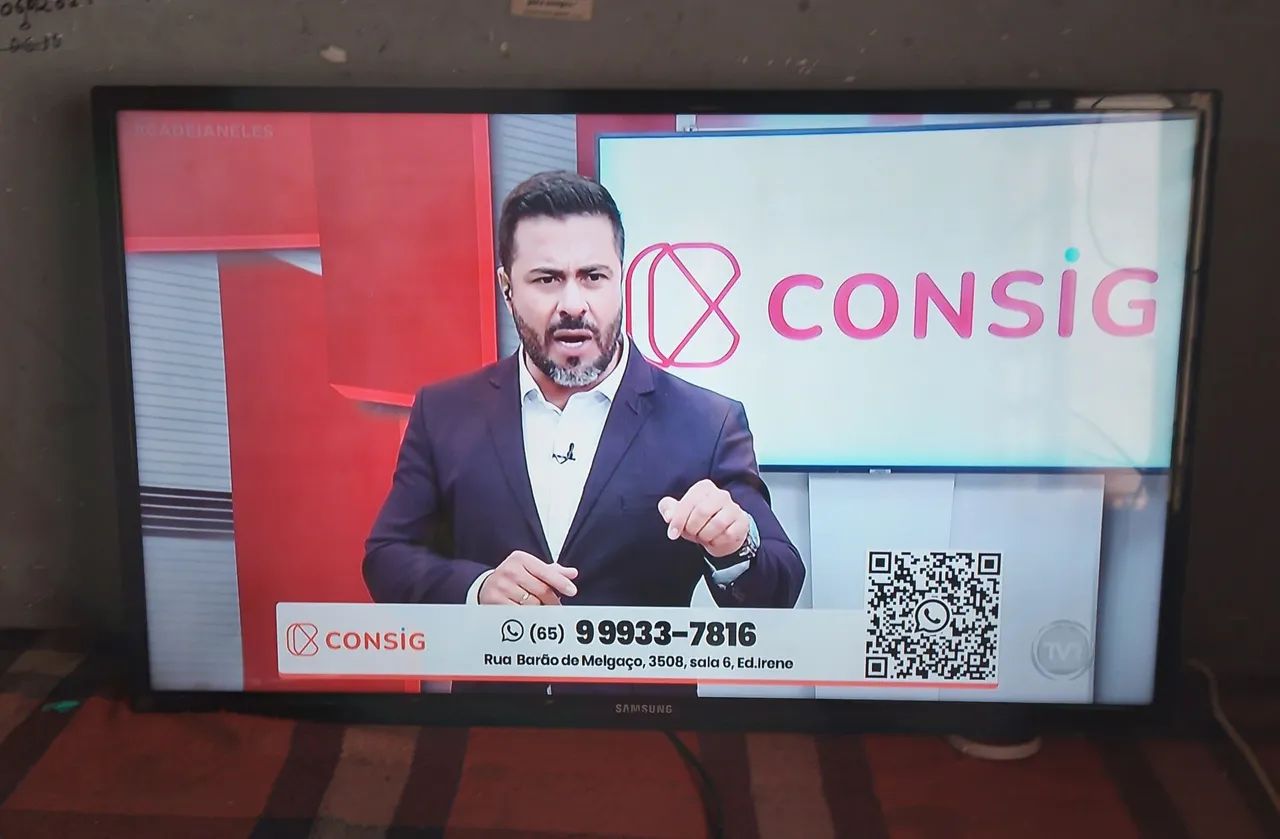 Vendo tv sansung 40 pol top não é smart 