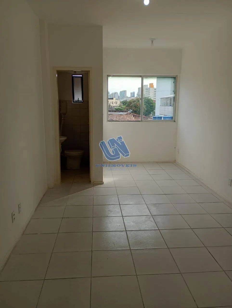 Sala comercial com 25m2 a venda em Brotas