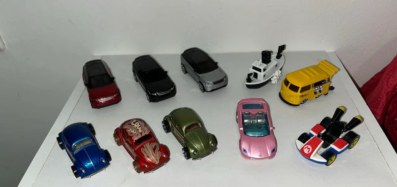 Lote de hotwheels 10 minis - Foto 2