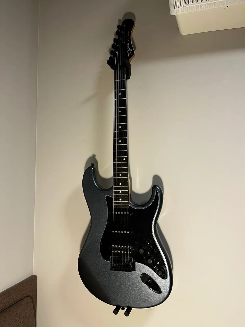 Guitarra Elétrica Tagima Sixmart ? Cor Silver ? Praticamente nova! - Foto 3