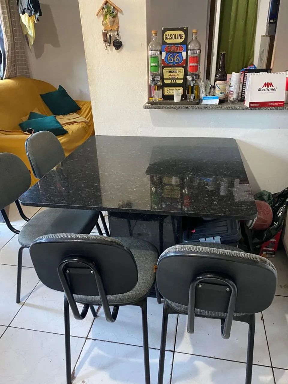 Mesa de granito verde Ubatuba com cadeiras - Foto 4