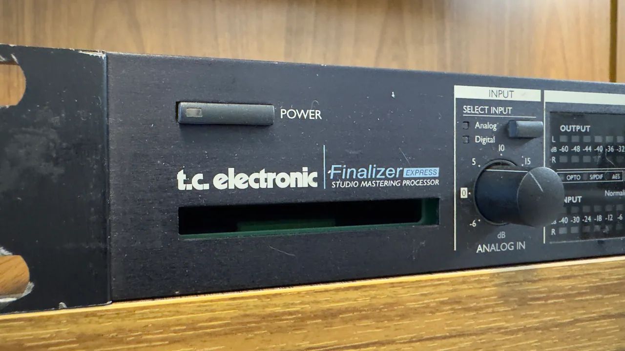 Tc Electronic Finalizer Express Masterização profissional  - Foto 3
