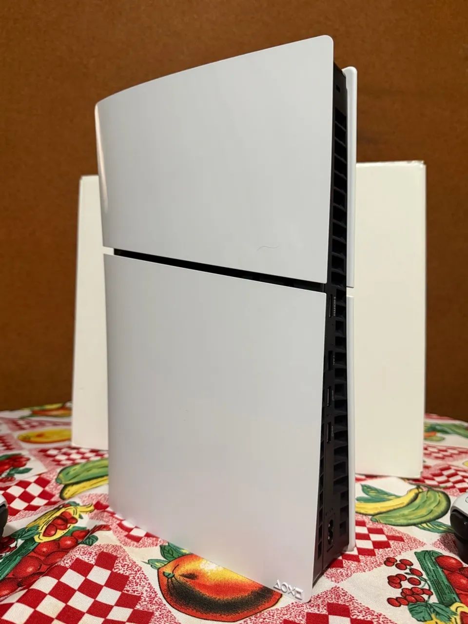 Ps5 slim digital 1Tb com 2 controles com caixa - Foto 4