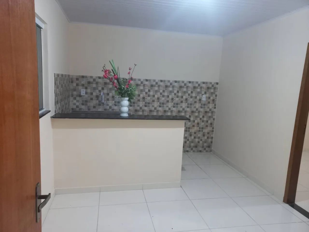 Alugo casa 