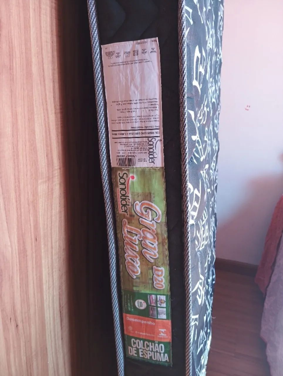 Colchão solteiro espuma D20 - usado poucas vezes - Foto 3