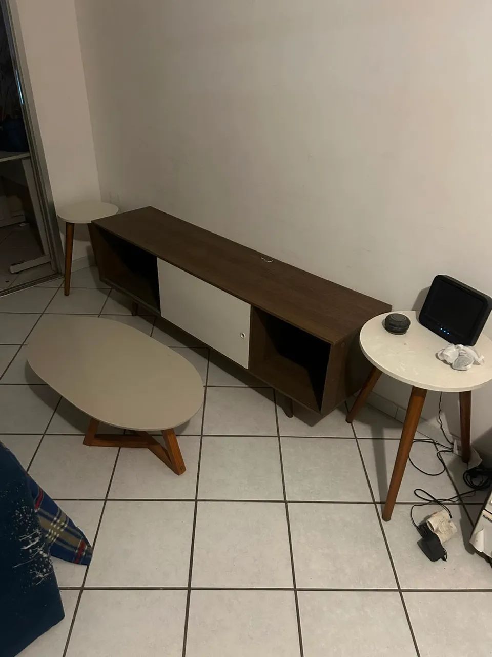 Rack e mesa de centro 