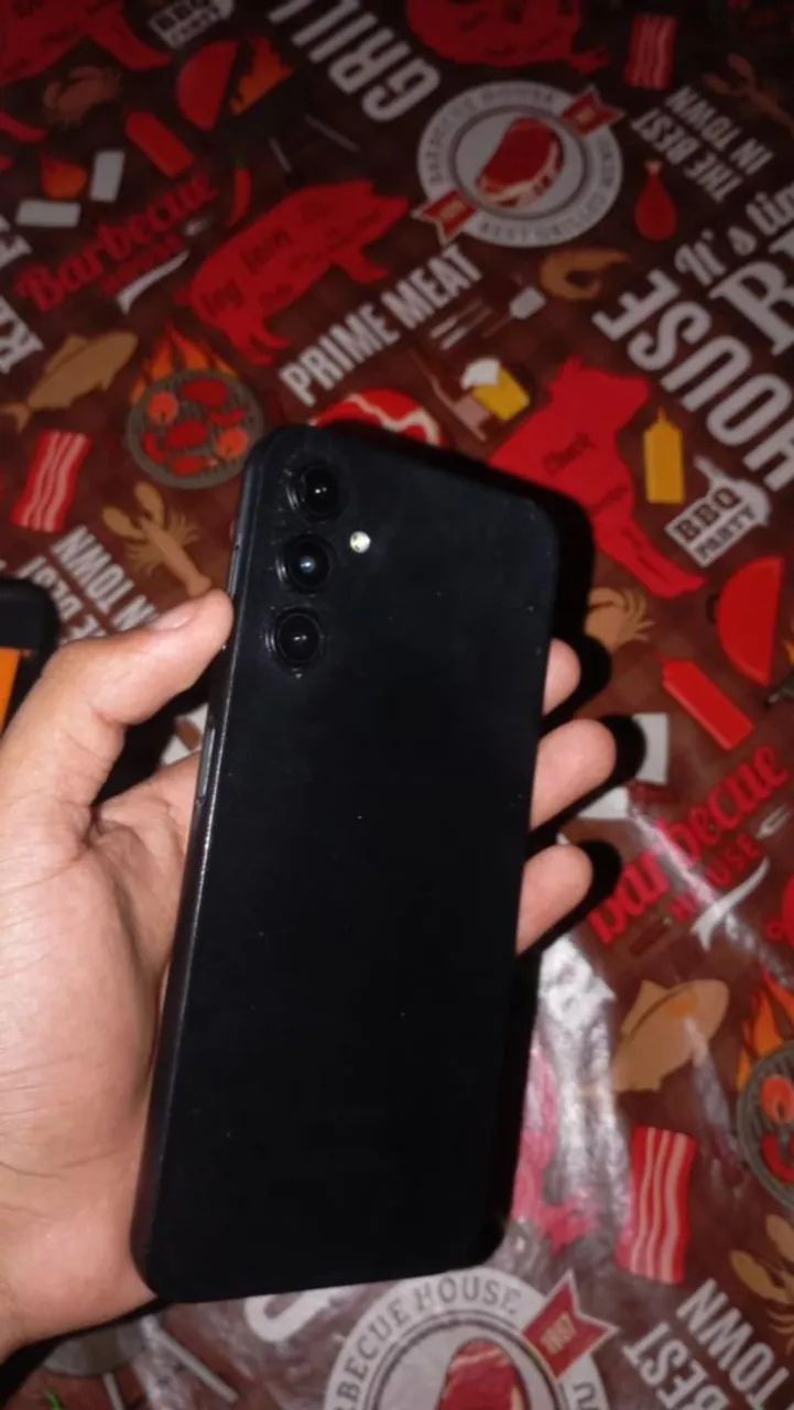 SAMSUNG 14 5G funcionando tudo perfeitamente, apenas com marcas de uso? - Foto 2