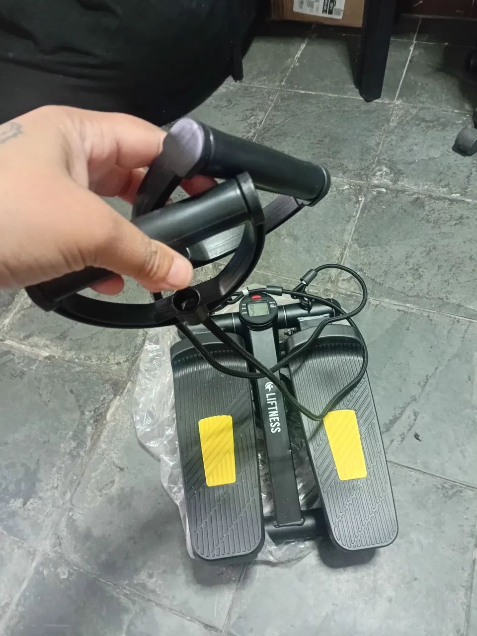 Aparelho de ginástica liftness