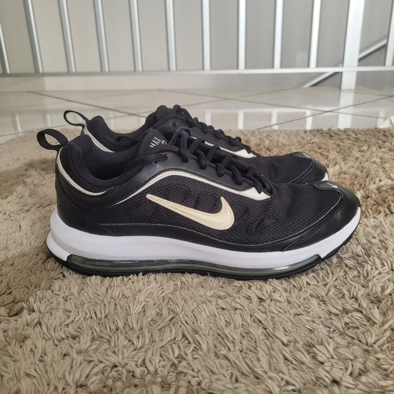 Tênis Nike Air Max Ap Tam 42