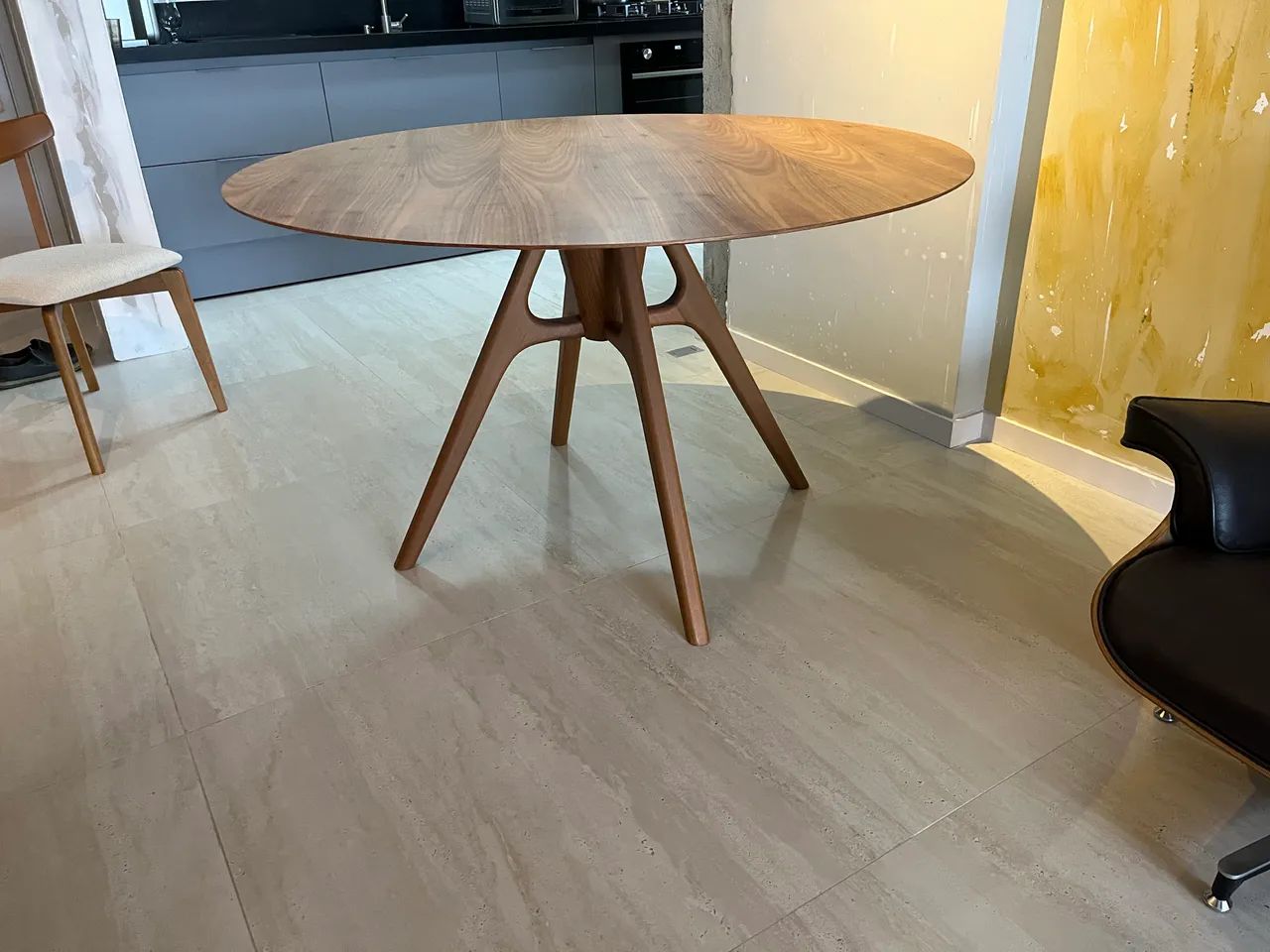 Mesa de Jantar Redonda
