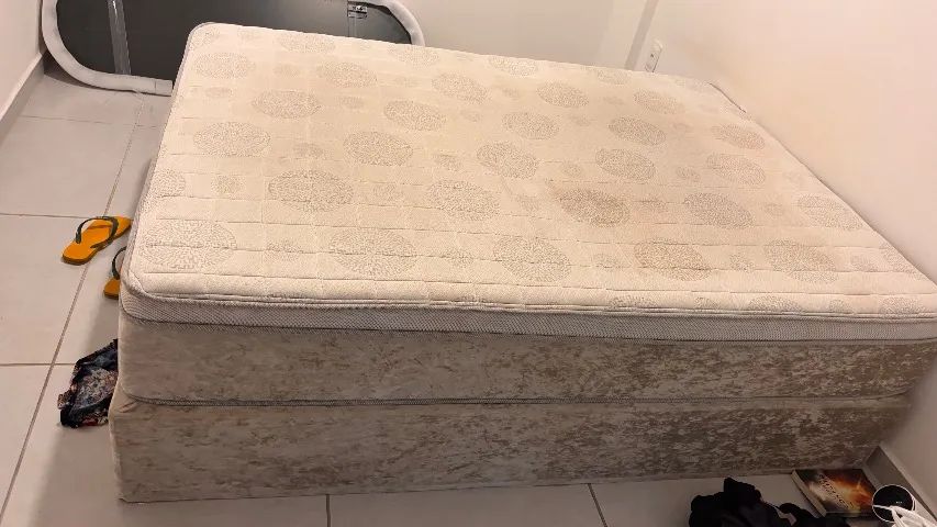 Cama box base suede rajado + colchão CASAL