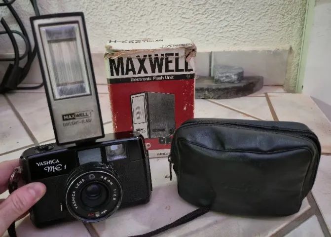 Câmera Analógica Yashica ME1 +Lente 38mm +Flash Maxwell 222-H +Estojo e Caixa Originais 