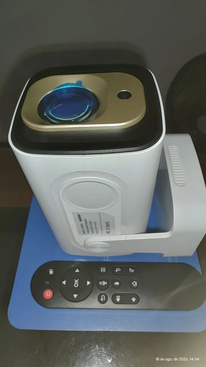 Projetor Android curta distância  - Foto 2