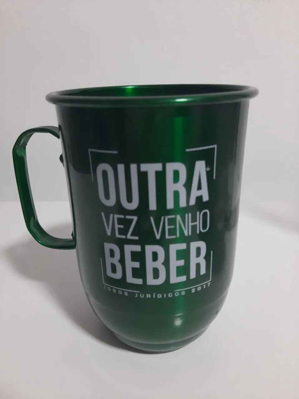 Caneca de alumínio verde - Direito IBMEC RIO