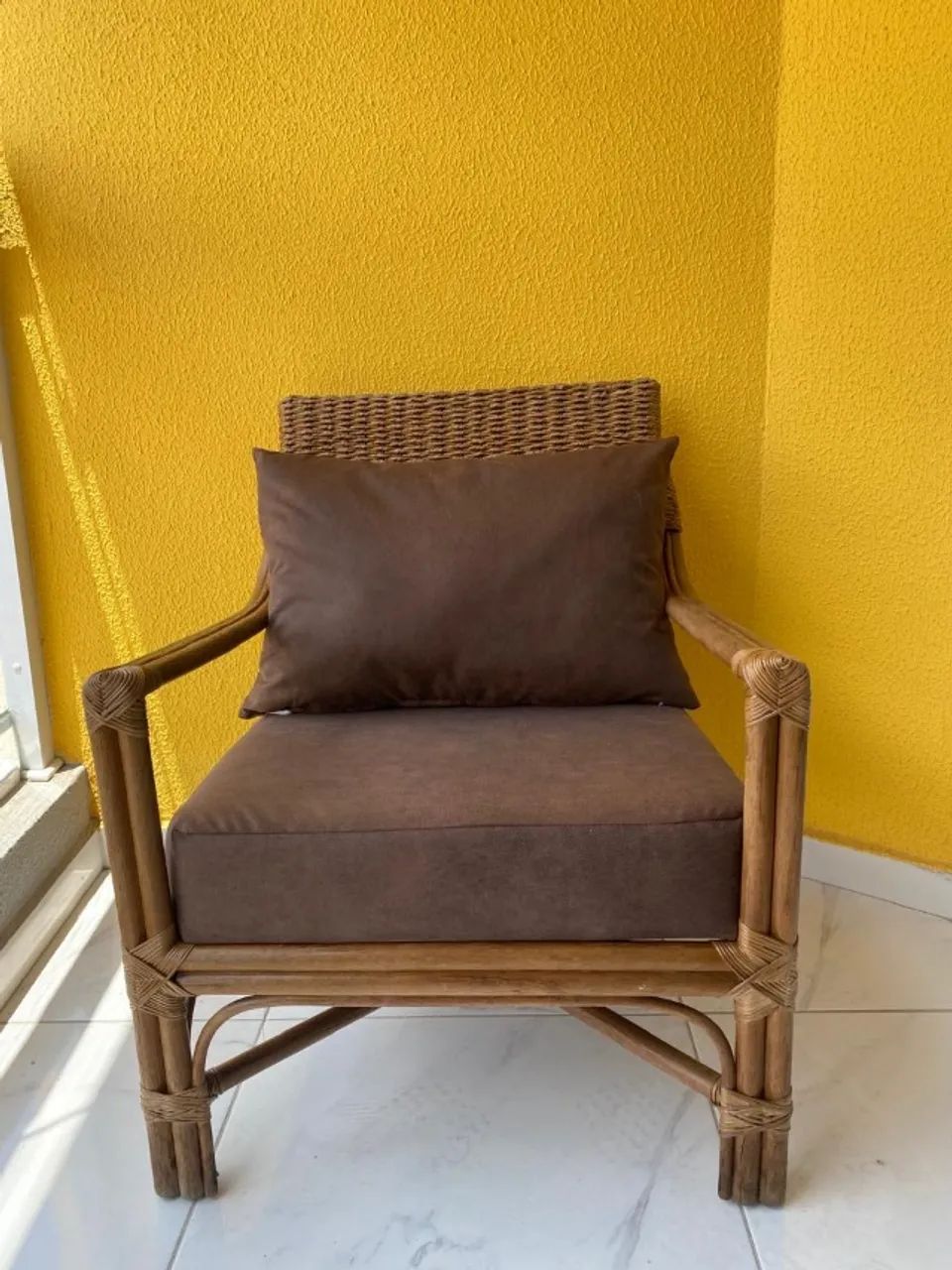 Poltrona de junco, fibra natural, assento almofada fixo e almofada de encosto. - Foto 5