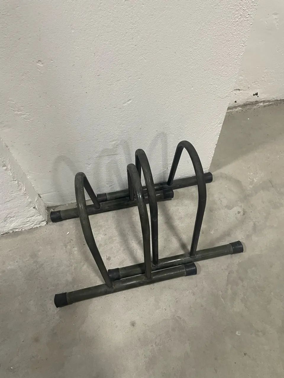 Suporte de chão para bicicleta 
